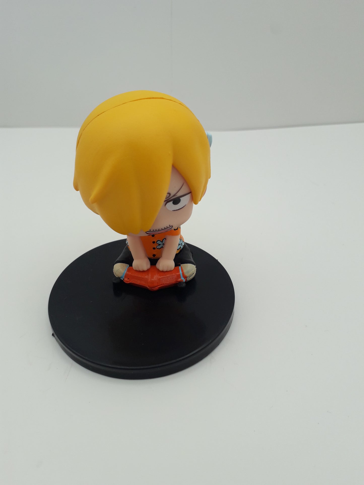 8pcs/set One Piece sitting anime figurines(OPP bag)