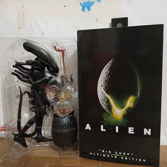 film science fiction figurine